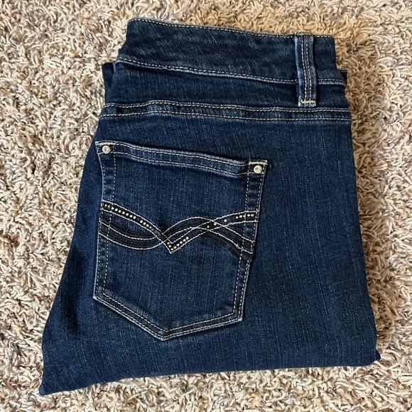 White House Black Market Denim - WHBM Slim Leg Blanc Jeans Sz 4R EUC